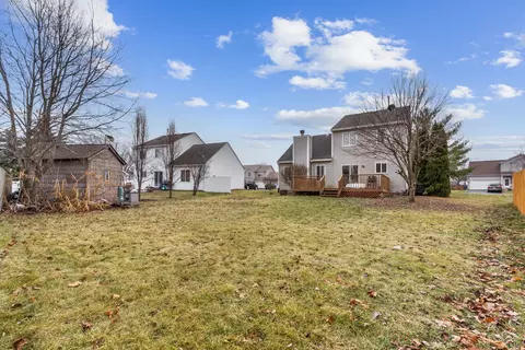 Exterior - 1229 Yellowpine Dr, Aurora, IL 60506 photo 5 of 5