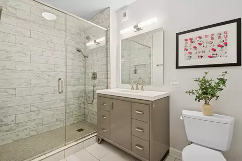 450 E Waterside Dr #1306, Chicago, IL 60601 photo 13
