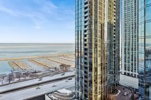 450 E Waterside Dr #1306, Chicago, IL 60601 photo 17