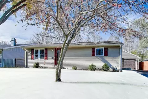 222 Harrison St, Carpentersville, IL 60110