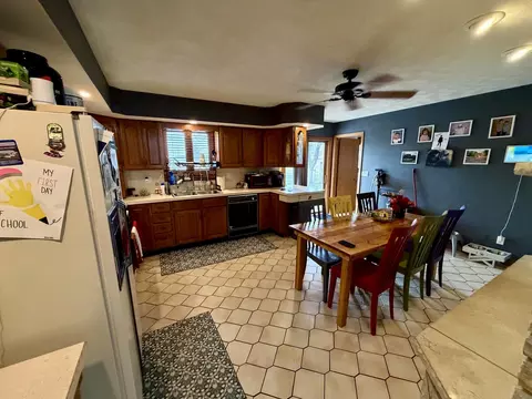Kitchen - 2276 Cross St, Freeport, IL 61032 photo 1 of 3