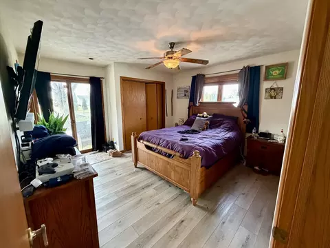 Bedroom - 2276 Cross St, Freeport, IL 61032 photo 1 of 4