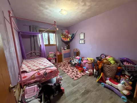 Bedroom - 2276 Cross St, Freeport, IL 61032 photo 2 of 4