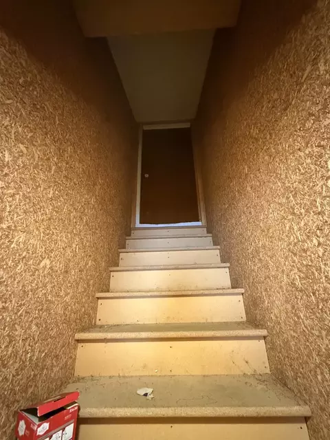 Entry Way - 2276 Cross St, Freeport, IL 61032 photo 3 of 3