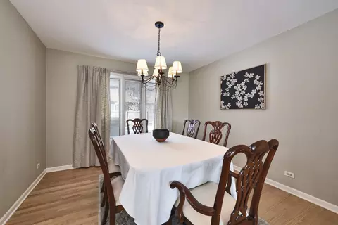 Dining - 3830 Anjou Ln, Hoffman Estates, IL 60192 photo 2 of 2
