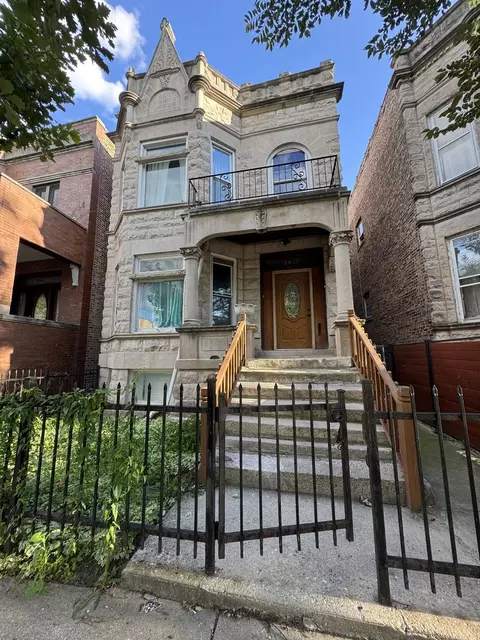 3831 W Jackson Blvd, Chicago, IL 60624