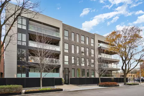 1625 N Burling St #401, Chicago, IL 60614