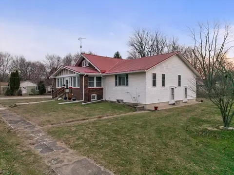 Other - 112 E Jefferson St, Dana, IL 61321 photo 1 of 12