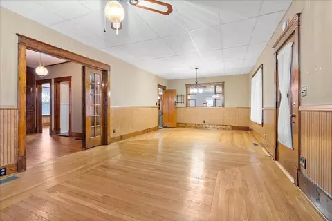 Living - 112 E Jefferson St, Dana, IL 61321 photo 2 of 4