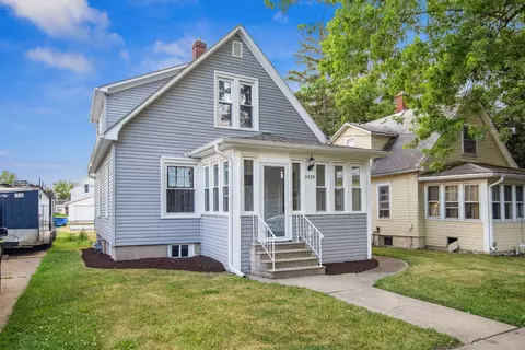 1424 Clark St, Dekalb, IL 60115
