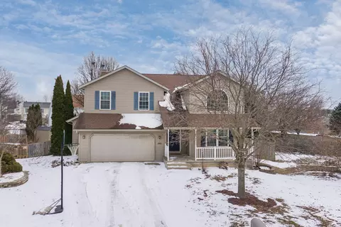 Exterior - 1502 Killarney Ct, Normal, IL 61761 photo 6 of 7