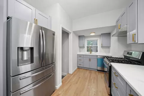 1009 Augusta Ave, Elgin, IL 60120 photo 9