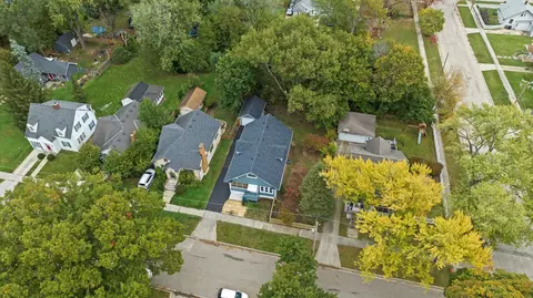1009 Augusta Ave, Elgin, IL 60120 photo 29