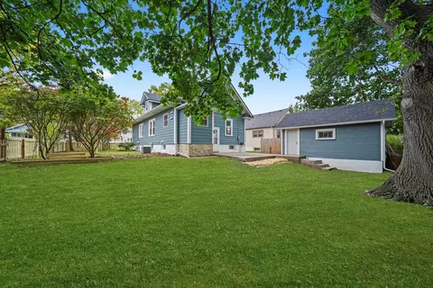 1009 Augusta Ave, Elgin, IL 60120 photo 7