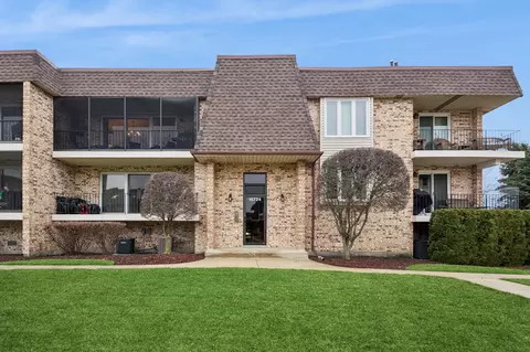 15724 Foxbend Ct #2N, Orland Park, IL 60462
