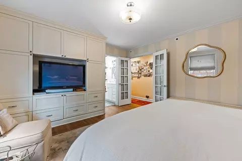 Bedroom - 26 E Scott St #3, Chicago, IL 60610 photo 2 of 3