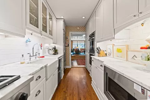 Kitchen - 26 E Scott St #3, Chicago, IL 60610 photo 4 of 4