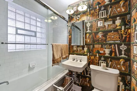 Bath - 26 E Scott St #3, Chicago, IL 60610 photo 4 of 4