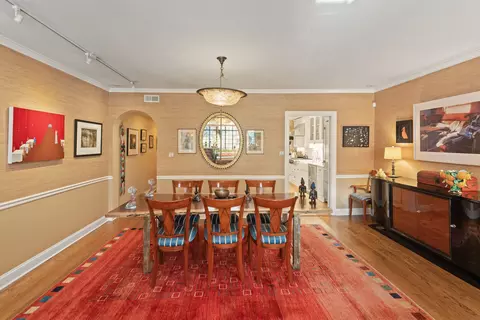 Dining - 26 E Scott St #3, Chicago, IL 60610 photo 4 of 5