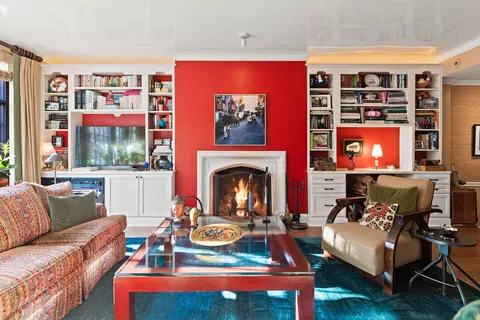 Living - 26 E Scott St #3, Chicago, IL 60610 photo 4 of 5