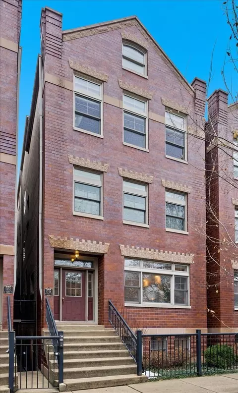 1348 W George St #1, Chicago, IL 60657