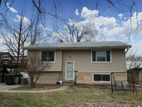 430 N Division St, Braidwood, IL 60408