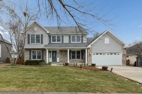 818 Wescott Rd, Bolingbrook, IL 60440