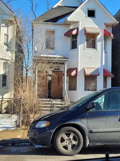 6835 S Green St, Chicago, IL 60621