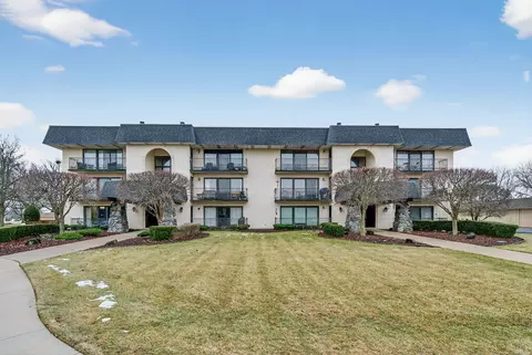 7445 Ponderosa Ct #3SE, Orland Park, IL 60462