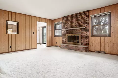 Living - 8169 Clockview Rd, Rockford, IL 61108 photo 5 of 6