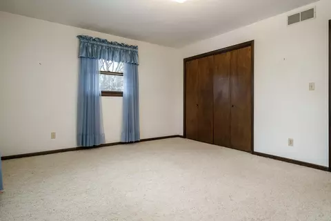 Bedroom - 8169 Clockview Rd, Rockford, IL 61108 photo 2 of 5