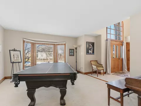 Entry Way - 4005 White Eagle Dr, Naperville, IL 60564 photo 3 of 4