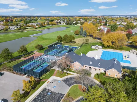 View/Area - 4005 White Eagle Dr, Naperville, IL 60564 photo 2 of 15