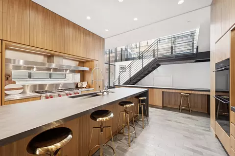 Kitchen - 53 E Bellevue Pl, Chicago, IL 60611 photo 3 of 5