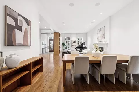 Dining - 53 E Bellevue Pl, Chicago, IL 60611 photo 1 of 2