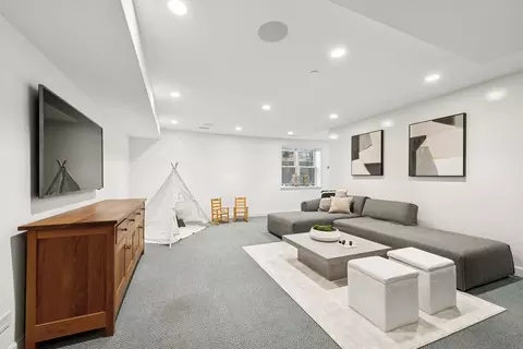 Other - 53 E Bellevue Pl, Chicago, IL 60611 photo 11 of 13