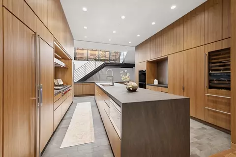 Kitchen - 53 E Bellevue Pl, Chicago, IL 60611 photo 1 of 5