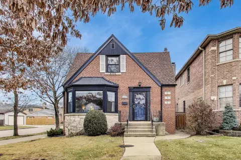 6059 N Tripp Ave, Chicago, IL 60646