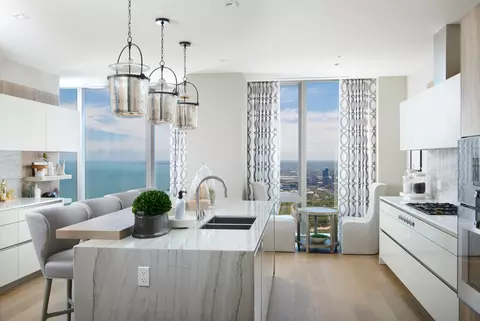 363 E Wacker Dr #6106, Chicago, IL 60601 photo 2