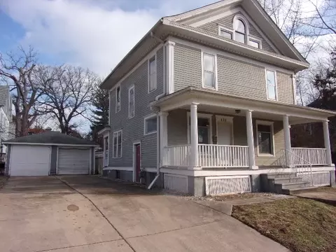 428 Powers Ln, Decatur, IL 62522