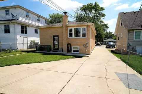 Exterior - 1428 12 N Ashbel Ave, Berkeley, IL 60163 photo 3 of 6