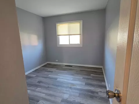 Bedroom - 15246 Calitonia Dr, Markham, IL 60428 photo 2 of 2