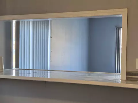 Kitchen - 15246 Calitonia Dr, Markham, IL 60428 photo 1 of 3