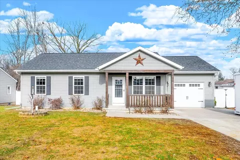 109 Mabee Ave, East Peoria, IL 61611