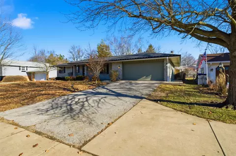 110 S Hershey Rd, Bloomington, IL 61704 photo 26