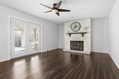 110 S Hershey Rd, Bloomington, IL 61704 photo 9