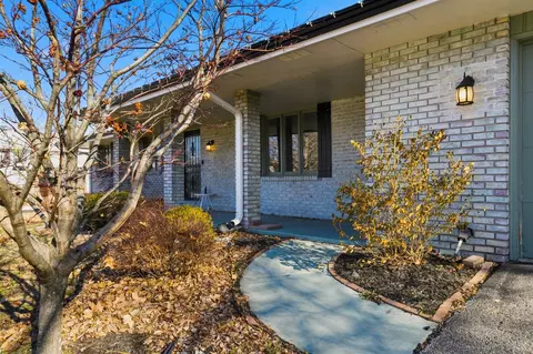 110 S Hershey Rd, Bloomington, IL 61704 photo 27
