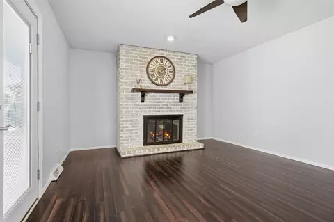 110 S Hershey Rd, Bloomington, IL 61704 photo 10