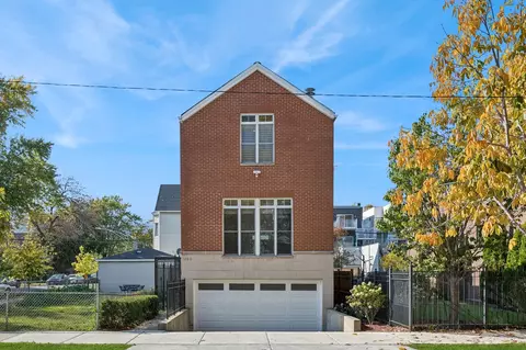 1702 N Maplewood Ave, Chicago, IL 60647