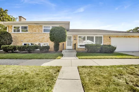 1900 Manchester Ave, Westchester, IL 60154